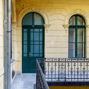 Apartment Jenny Luxury Two Bedrooms Apartment., Budapest